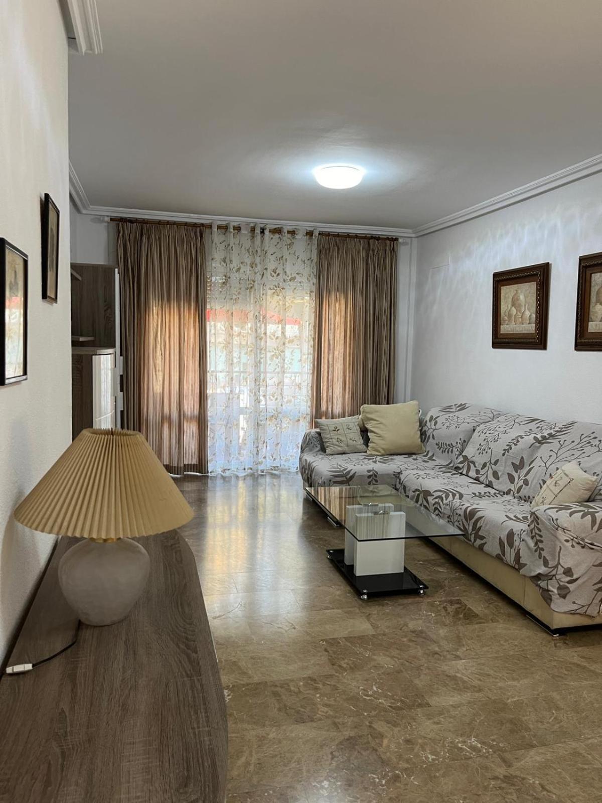Titanic Apartment Cazorla